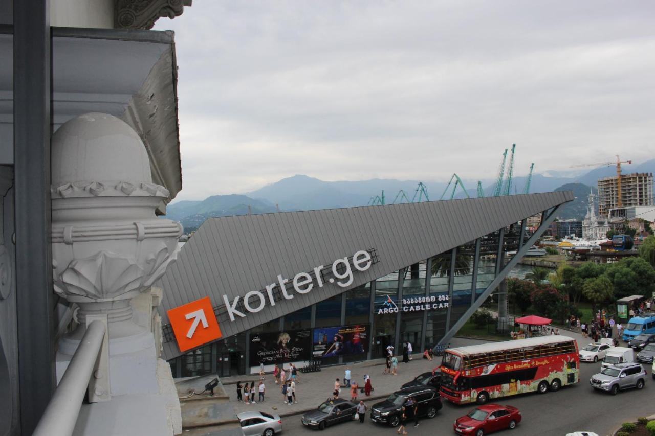 Boutique Hotel 32 Batumi Exterior photo